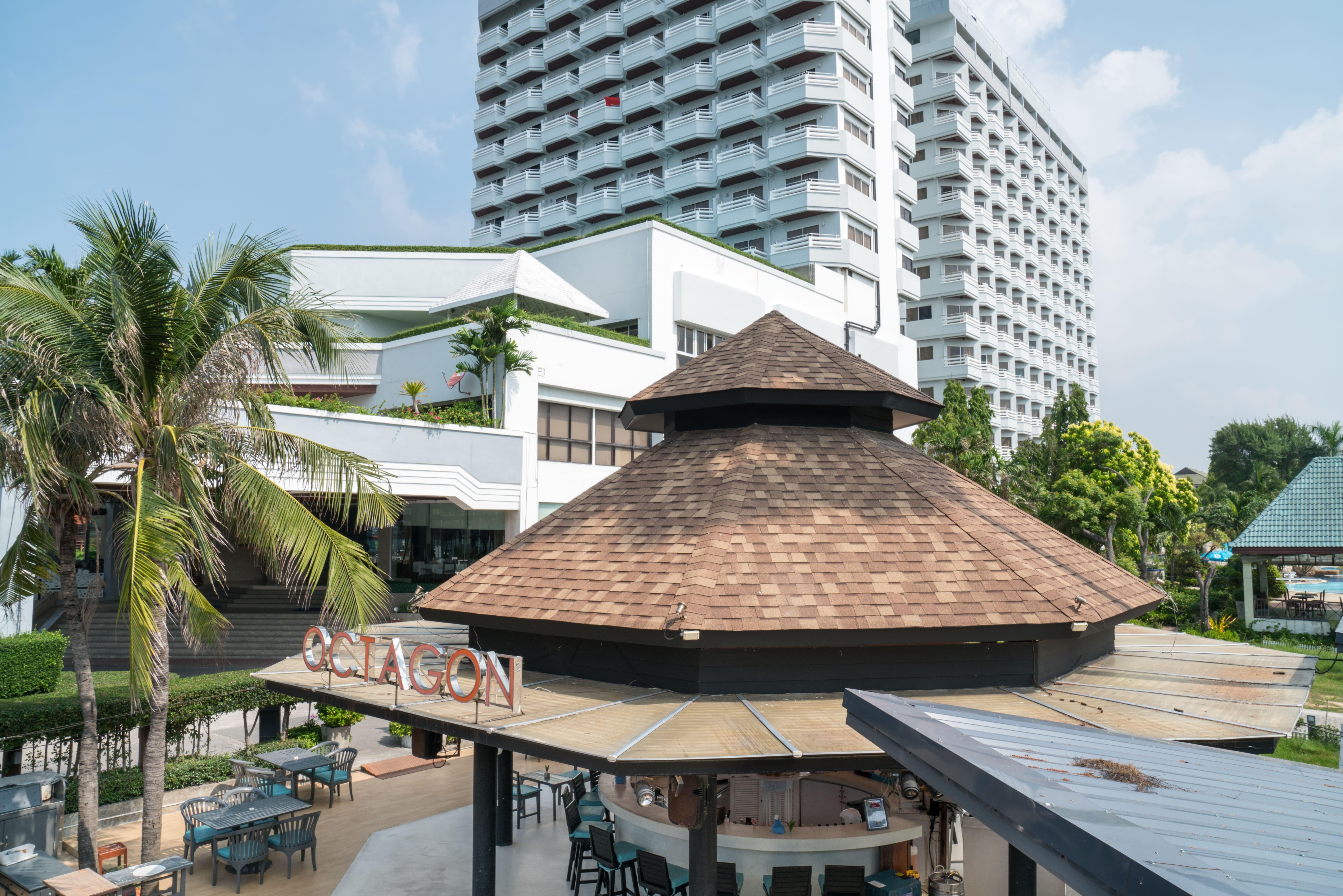 Grand Jomtien Palace Hotel - Sha Extra Plus Extérieur photo