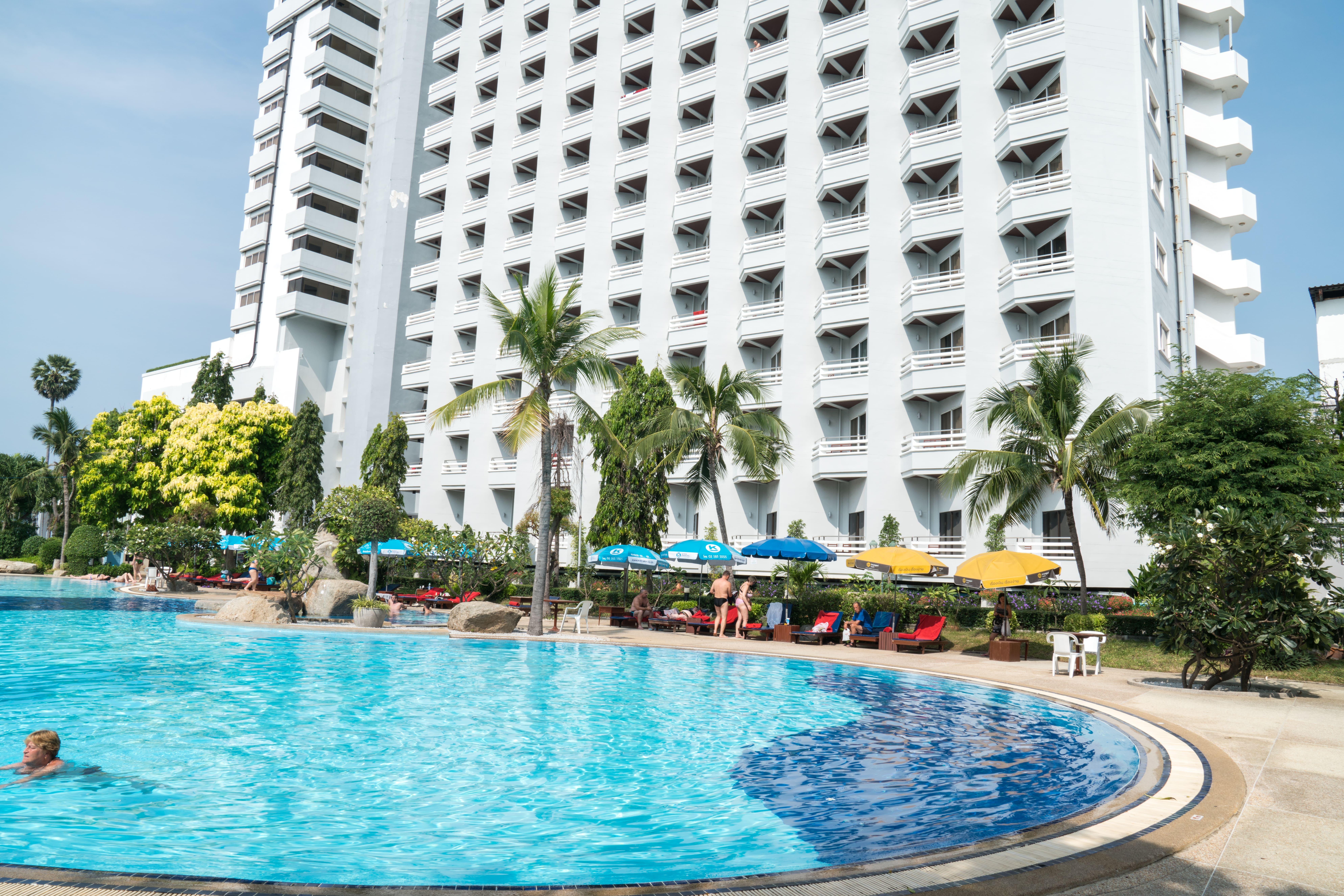 Grand Jomtien Palace Hotel - Sha Extra Plus Extérieur photo