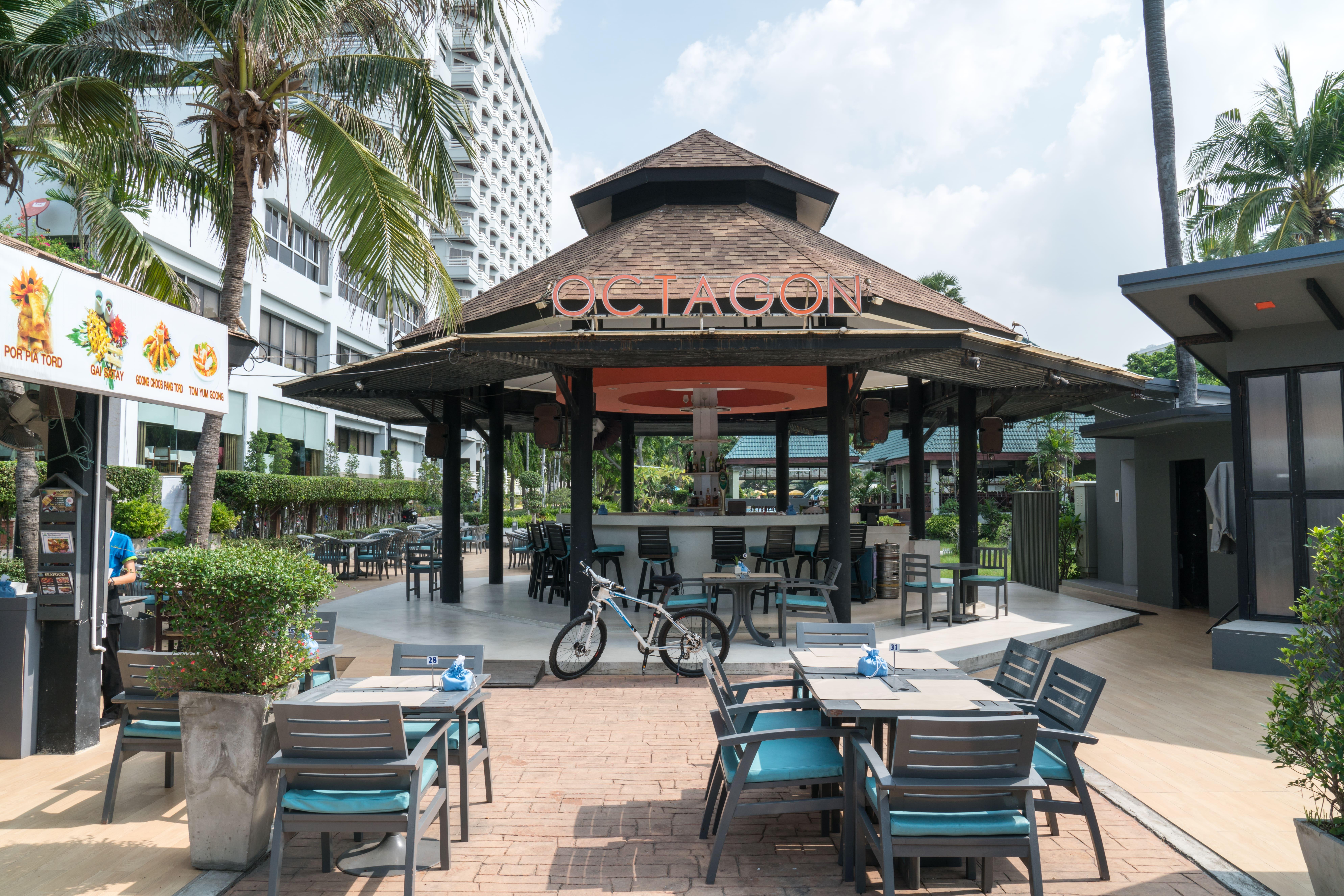 Grand Jomtien Palace Hotel - Sha Extra Plus Extérieur photo