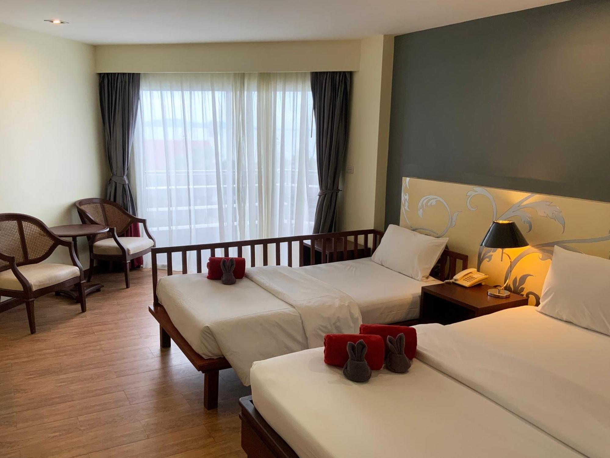 Grand Jomtien Palace Hotel - Sha Extra Plus Extérieur photo