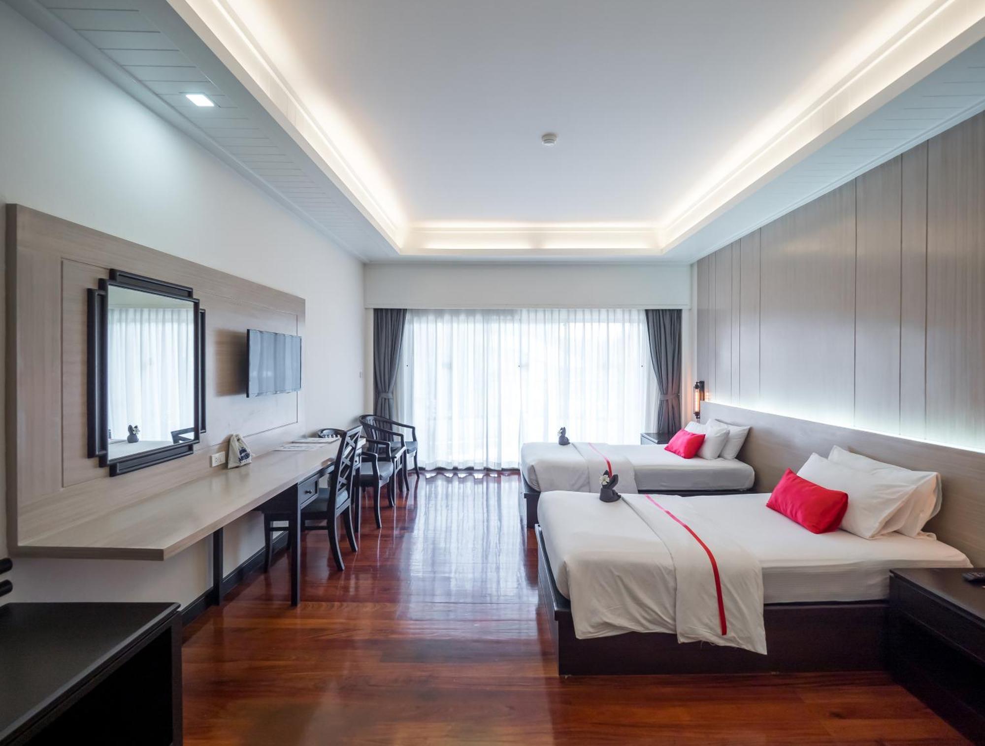 Grand Jomtien Palace Hotel - Sha Extra Plus Extérieur photo